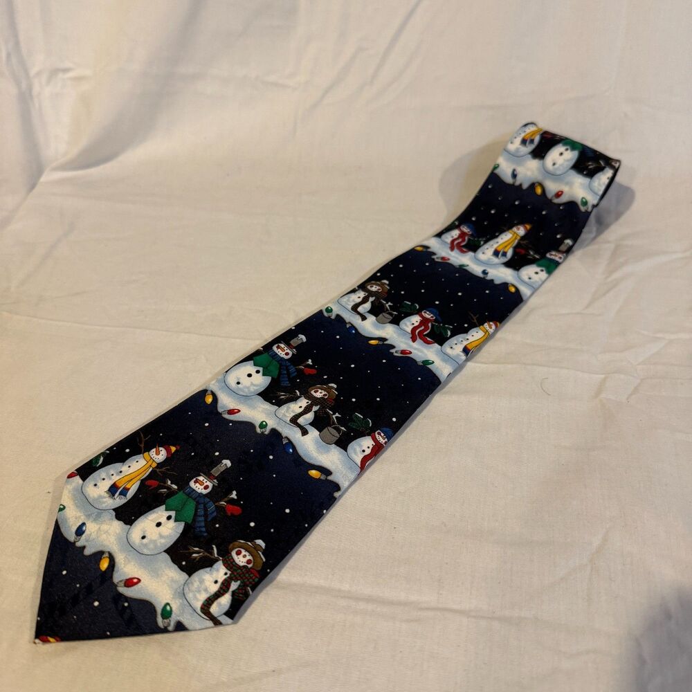 Hallmark Christmas Tie Mens Snowmen Winter Holiday Novelty Look Korea 3.75"